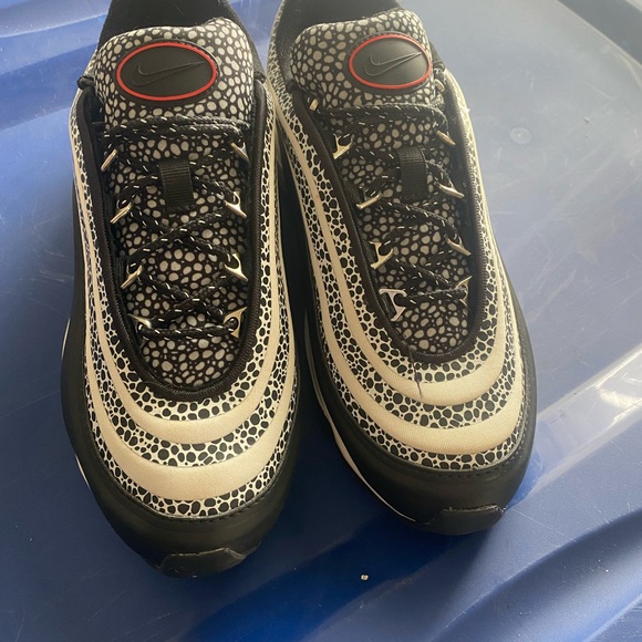 NWOT 
LIMITED EDITION SAFARI PRINT NIKES 🦓🦒😍NWOT - Picture 4 of 6